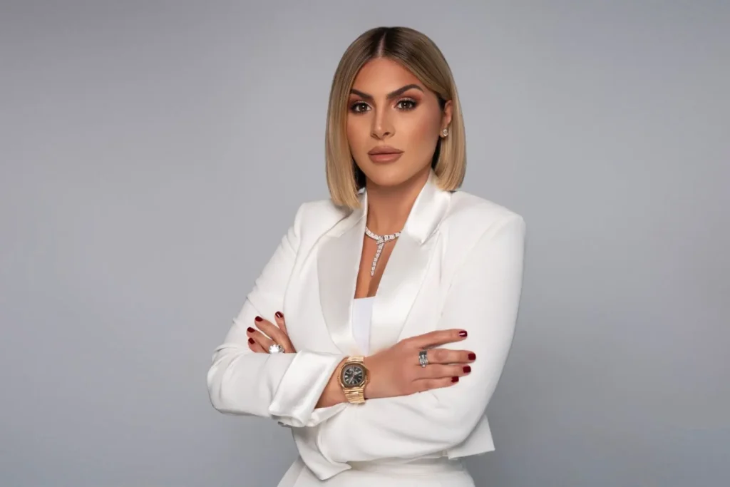 Stephanie Shojaee Net Worth
